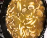 Foto del paso 6 de la receta: Solomillo de ternera en salsa de setas y puré de patata
