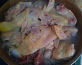 Foto langkah ke 2 dari resep Ayam ungkep bumbu kuning, stok tinggal goreng.