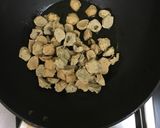 A picture of step 1 of Dry urad dal vadi.