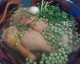 Foto del paso 1 de la receta: Caldo de pollo verde
