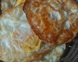 Foto langkah ke 1 dari resep Telur Ceplok Sat Set.
