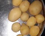 દમ આલુ (Dum Aloo Recipe In Gujarati) રેસીપી સ્ટેપ2ફોટો