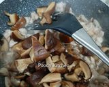 Foto langkah ke 3 dari resep Tumis Ayam Jamur Ebi (Isian Bacang).