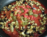 Foto del paso 8 de la receta: Gnocchis de calabaza con pisto, aceitunas y parmesano