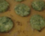 A picture of step 2 of Hara bhara kabab.