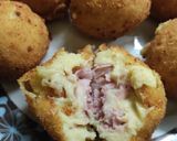Foto del passaggio 3 della ricetta Bombe di patate fritte