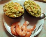 Foto del paso 16 de la receta Ensalada de aguacates con gambas y salsa rosa