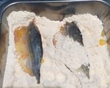 Foto langkah ke 4 dari resep Ikan kembung krispi saos teriyaki pedas.