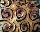 Foto langkah ke 5 dari resep Banana chocolate roll bread.
