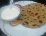 A picture of step 8 of Onion Paratha.