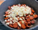Une image de l'étape 9 de Riz aux chorizos, aubergine et poivron.