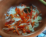 Foto del paso 2 de la receta: Bifes en cacerola de barro