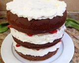 A picture of step 9 of Fresh Strawberry Vanilla Cake.