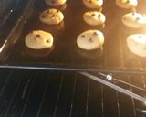 A picture of step 7 of EGGLESS chocolate chip cookies.