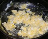 Foto del paso 4 de la receta: Revuelto de huevo con jamón