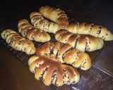 Foto langkah ke 4 dari resep Roti Manis Mesis.