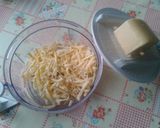 Zapiekanka z ziemniaków, marchewki, filetów z kury, i sosem pieczarkowym krok przepisu 4 zdjęcie