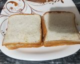 A picture of step 3 of Cheese chilli sandwich.