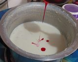 A picture of step 3 of Gulkand Kulfi.
