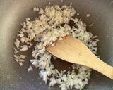 A picture of step 1 of Pea risotto.