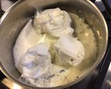 Une image de l'étape 5 de Îles flottantes aux amandes et caramel.