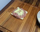 Foto langkah ke 3 dari resep Croque Monsieur (Roti panggang keju Prancis).