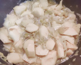 Foto del paso 4 de la receta: Muslos de pollo a la salsa de manzana