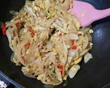 Foto langkah ke 3 dari resep Tumis Jamur Tiram simpel.