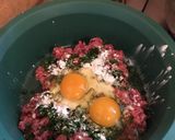 Foto del paso 1 de la receta: Arroz quesú con albóndigas en salsa a la bologñesa