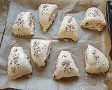 Vendégváró sajtos háromszög recept fázis 5 fotója