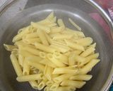 A picture of step 1 of Cocktail Pasta.
