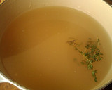 Foto del paso 4 de la receta: Sopa de codillo de cerdo ahumado y guisantes secos