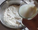 થ્રી સોસ પીઝા (Three Sauce Pizza Recipe in Gujarati) રેસીપી સ્ટેપ2ફોટો