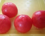 Foto del passaggio 2 della ricetta Pomodori ripieni di tonno, uova e maionese