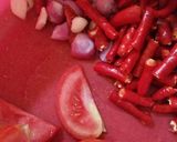 Foto langkah ke 1 dari resep Sambal Tomat Pedas Manis.