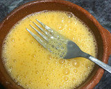 Foto del paso 2 de la receta: Tortillita  francesa con atún