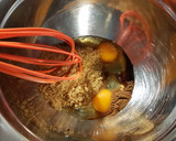 Foto del paso 1 de la receta: Torta sin harina 0000, con manzana y pasas de uva