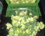 Foto del paso 1 de la receta Gratén de brócoli con pollo y dátiles