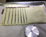 Foto del paso 3 de la receta: Ricitos de hojaldre con crema de chocolate