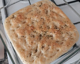 Foto del paso 7 de la receta: Focaccia casera de boloñesa, queso y pesto