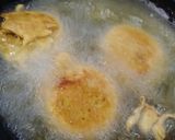 A picture of step 3 of Vada Pav.