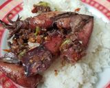 Foto langkah ke 4 dari resep Cumi pedes bumbu kira-kira.