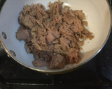 Foto del paso 1 de la receta: Salsa simple de atún para pastas