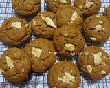 Foto langkah ke 7 dari resep White Chocochip and SilverQueen Soft Cookies.