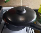 Foto del paso 8 de la receta: Chorizo con azafrán (tipo a la pomarola)