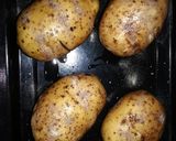 Foto langkah ke 6 dari resep Baked Potato and Cheese.