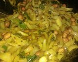 A picture of step 3 of Maharashtrian poha.