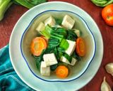 Foto langkah ke 4 dari resep Bening Sawi Tahu.