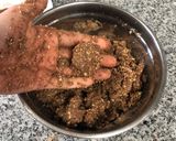 Foto del paso 3 de la receta: Bolitas de manjar y cacao (cocadas de manjar y cacao)