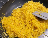 Foto del paso 1 de la receta: Fideuá con potón y chirlas